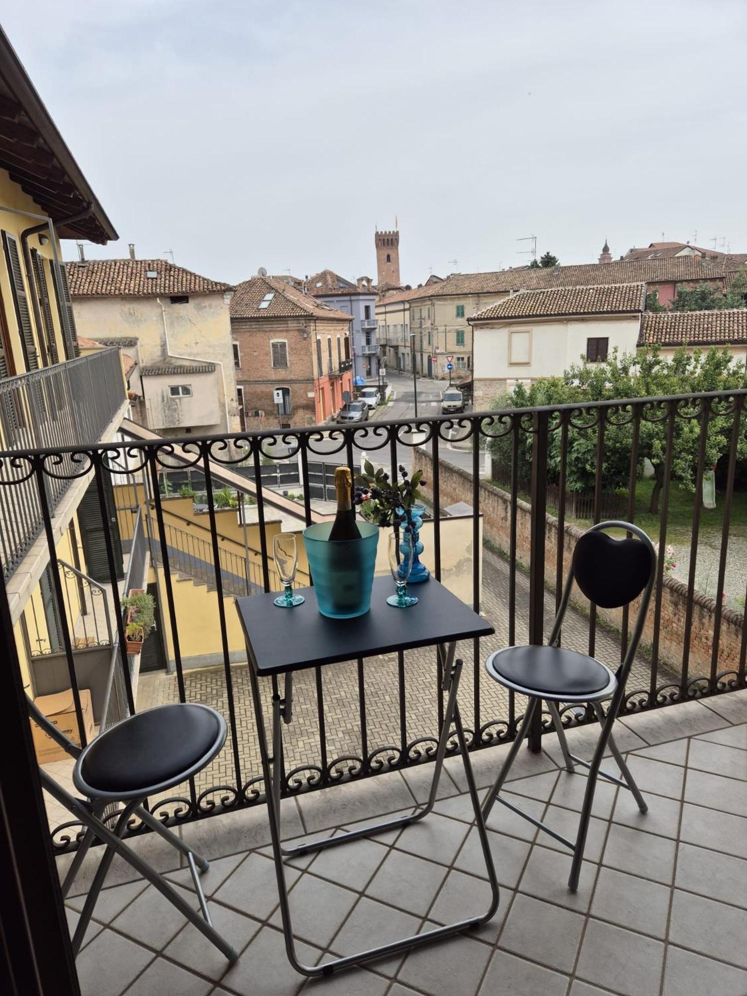Appartamento Nonnos Panorama Nizza Monferrato Esterno foto