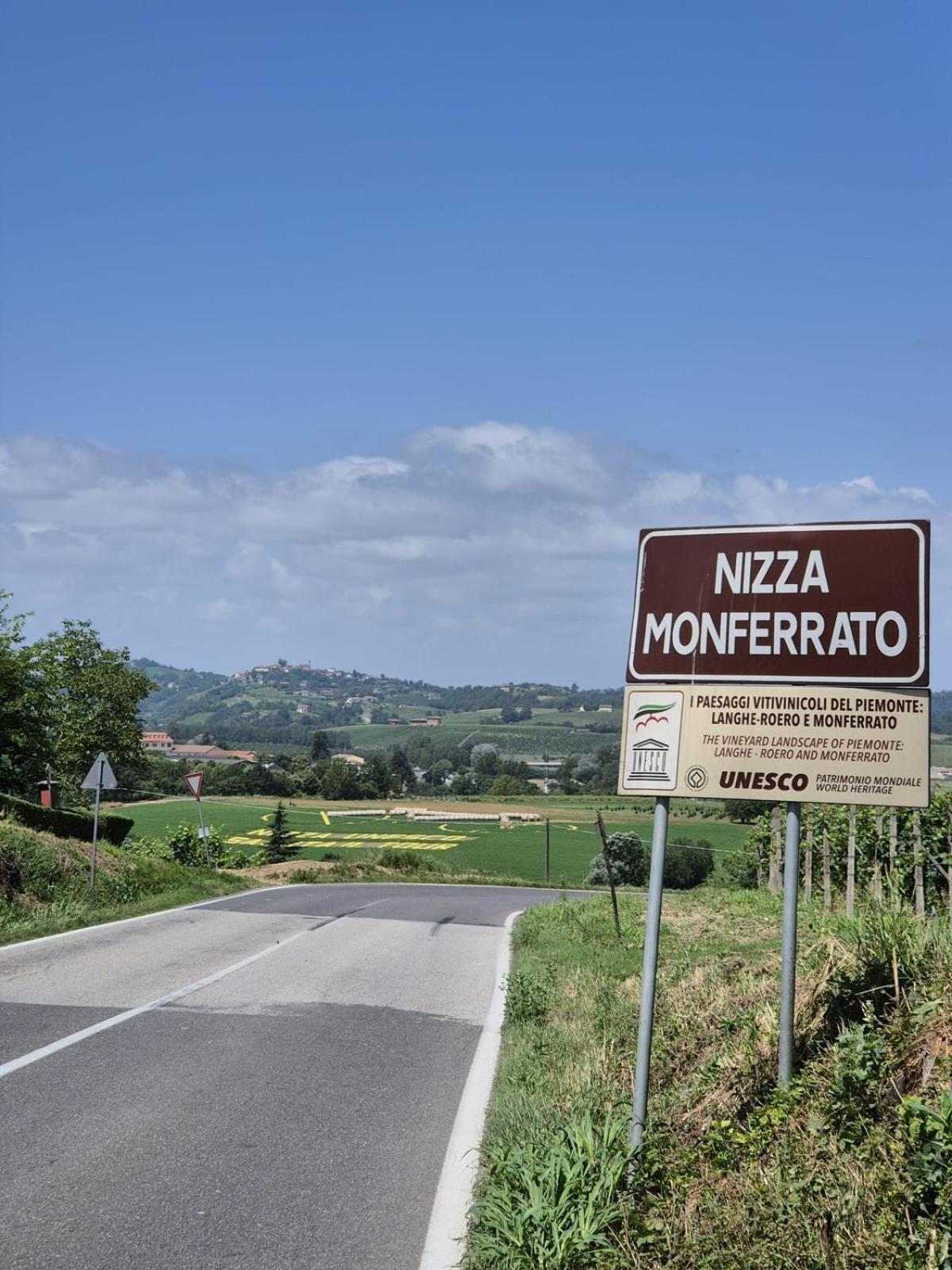 Appartamento Nonnos Panorama Nizza Monferrato Esterno foto